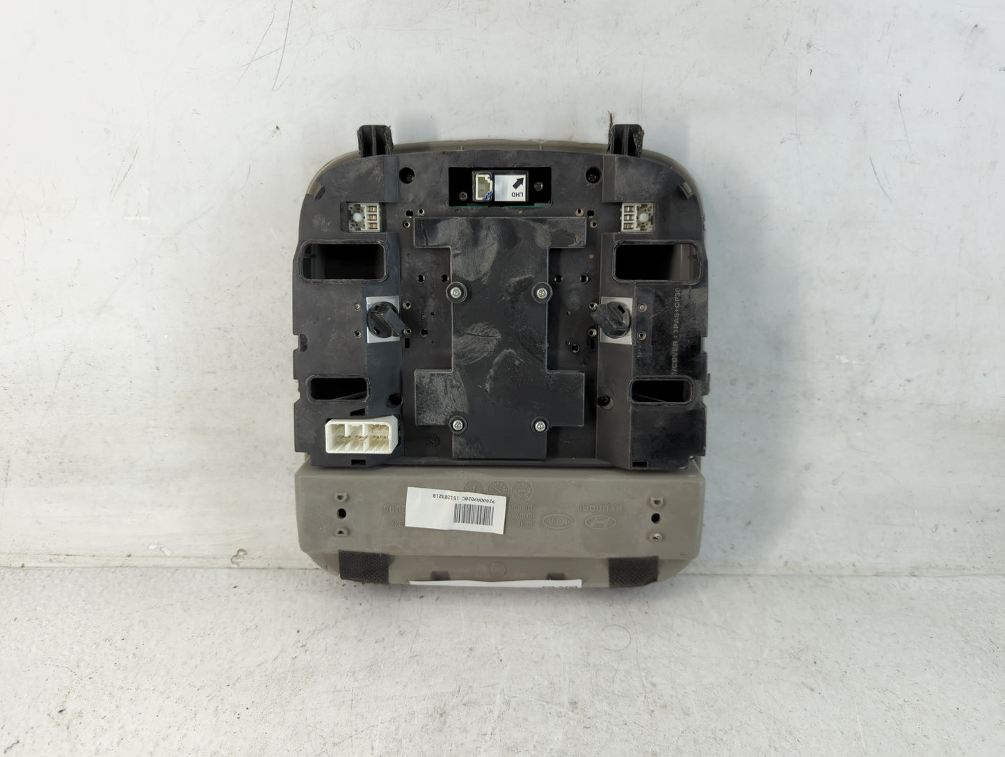 2015-2018 Kia Sedona Overhead Roof Console Interior Dome Light - Oemusedautoparts1.com