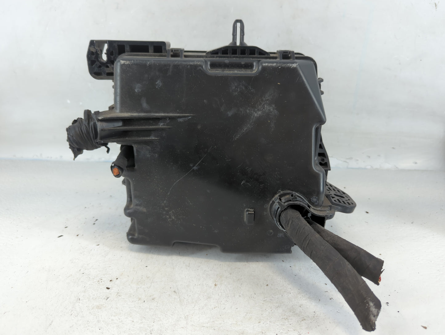 2015-2018 Kia Sedona Fusebox Fuse Box Panel Relay Module P/N:FZ2901B 91222 A9781 Fits Fits 2015 2016 2017 2018 OEM Used Auto
