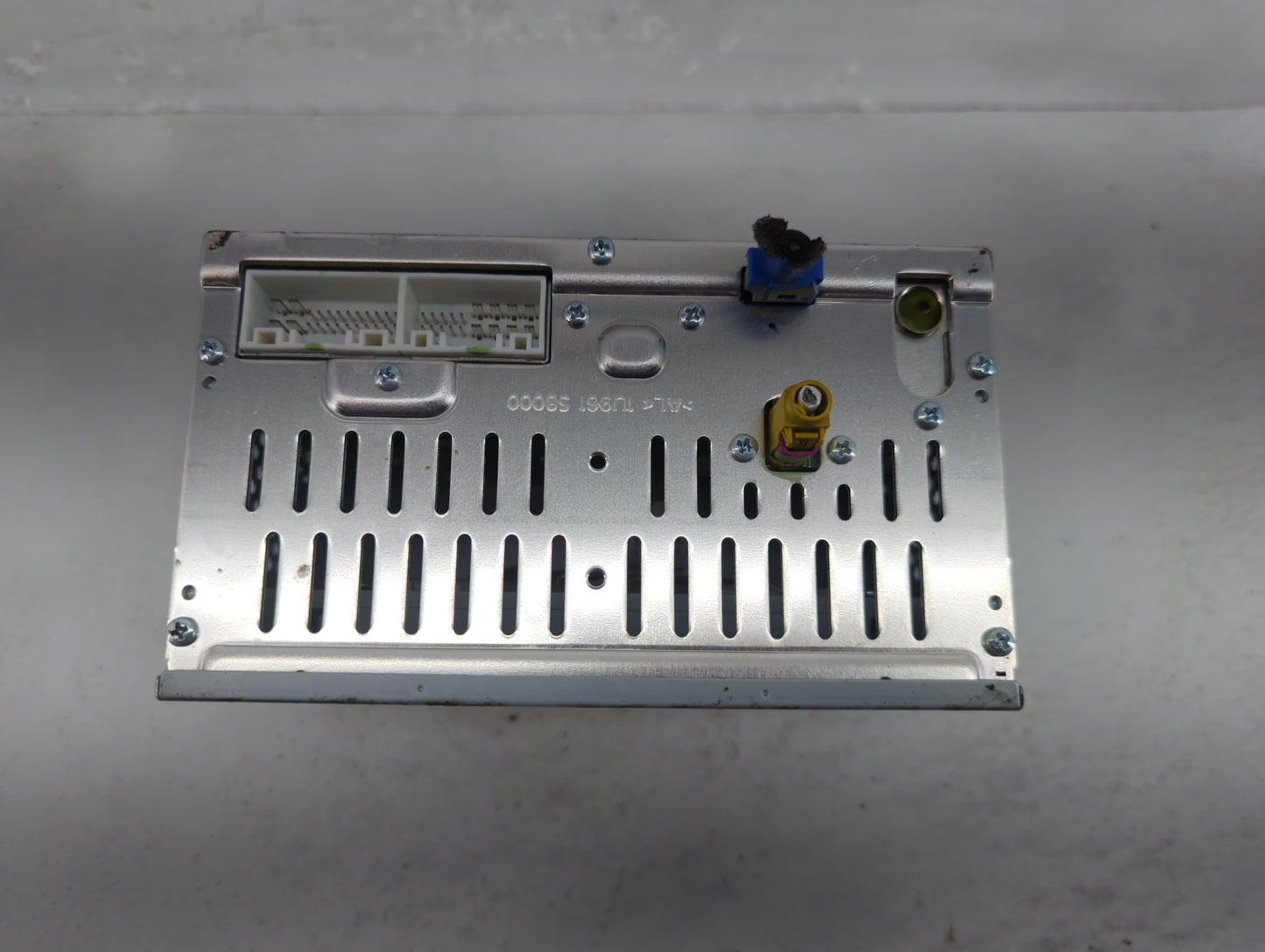 2016 Kia Sorento Radio AM FM Cd Player Receiver Replacement P/N:96160-C6000WK Fits OEM Used Auto Parts - Oemusedautoparts1.c