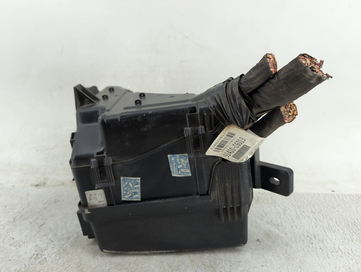 2016-2018 Kia Sorento Fusebox Fuse Box Panel Relay Module P/N:91200C6040 Fits Fits 2016 2017 2018 OEM Used Auto Parts - Oemu
