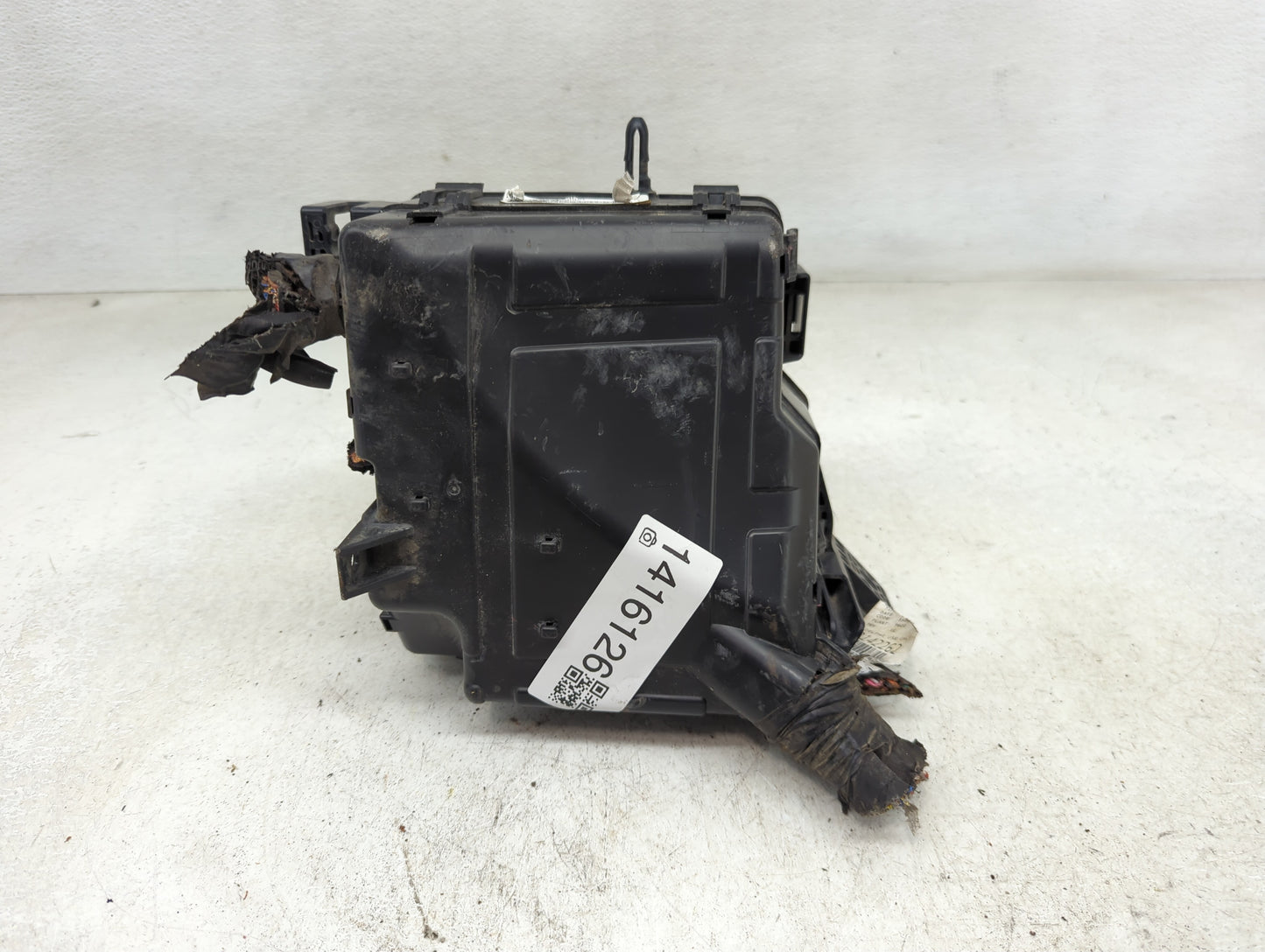 2016-2018 Kia Sorento Fusebox Fuse Box Panel Relay Module P/N:91941-C6020 Fits Fits 2016 2017 2018 OEM Used Auto Parts - Oem