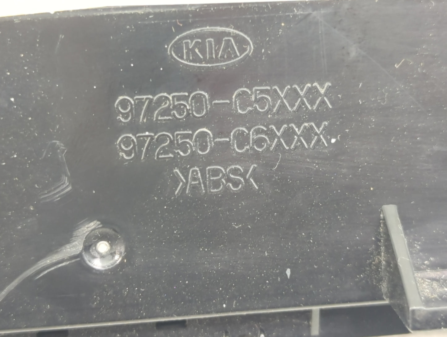 2016 Kia Sorento Climate Control Module Temperature AC/Heater Replacement P/N:97250-C6XXX 97250-C5XXX Fits OEM Used Auto Par