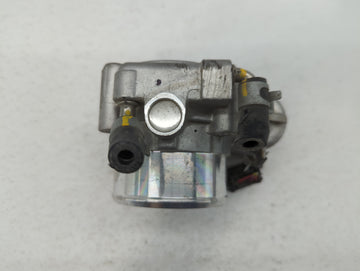 2016-2020 Kia Sorento Throttle Body P/N:35100-2G600 Fits Fits 2015 2016 2017 2018 2019 2020 2021 OEM Used Auto Parts