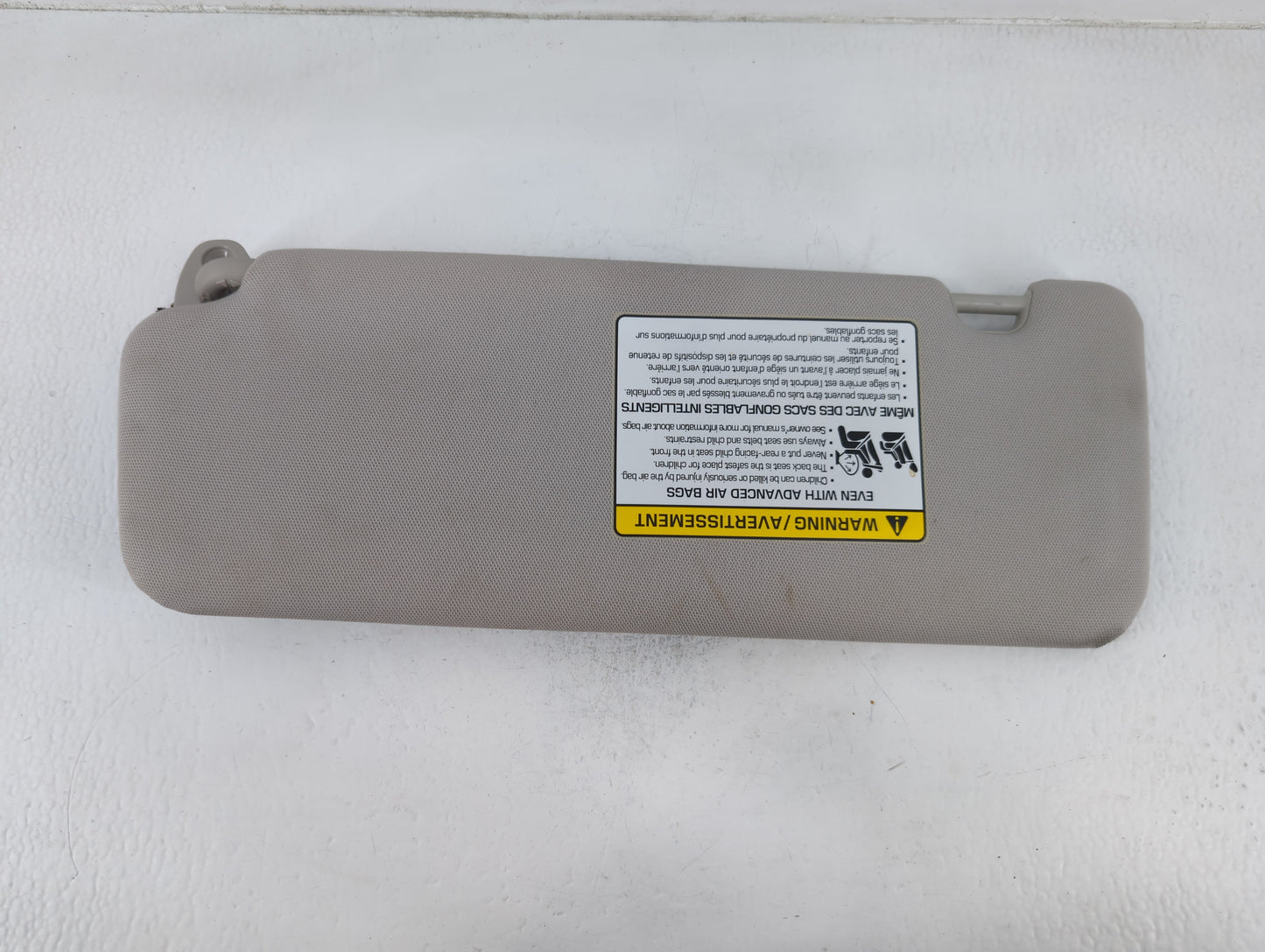 2016-2020 Kia Sorento Sun Visor Shade Replacement Passenger Right Mirror Fits Fits 2016 2017 2018 2019 2020 OEM Used Auto Pa
