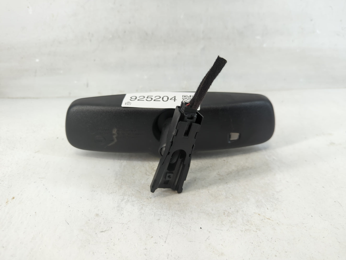 2016-2020 Kia Sorento Interior Rear View Mirror Replacement OEM P/N:E11028009 Fits OEM Used Auto Parts - Oemusedautoparts1.c