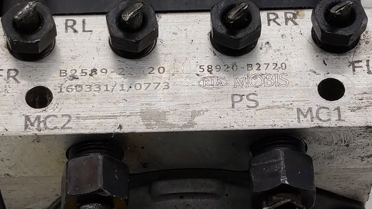 2016 Kia Soul ABS Pump Control Module Replacement P/N:58900-B2720 58920-B2720 Fits OEM Used Auto Parts - Oemusedautoparts1.c