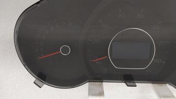 2016 Kia Soul Instrument Cluster Speedometer Gauges P/N:94006-B2600 Fits OEM Used Auto Parts