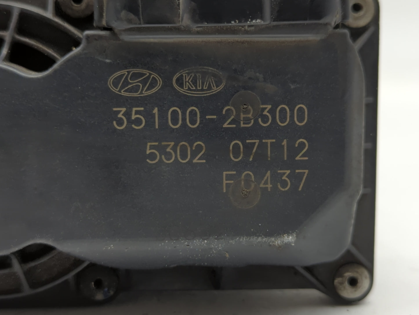 2012-2019 Kia Soul Throttle Body P/N:35100-2B310 5302-1S02, 35100-2B300 Fits Fits 2012 2013 2014 2015 2016 2017 2018 2019 OE