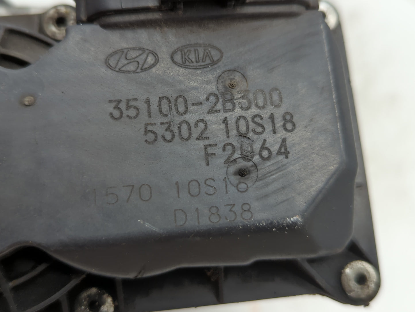 2012-2019 Kia Soul Throttle Body P/N:35100-2B310 5302-1S02, 35100-2B300 Fits Fits 2012 2013 2014 2015 2016 2017 2018 2019 OE