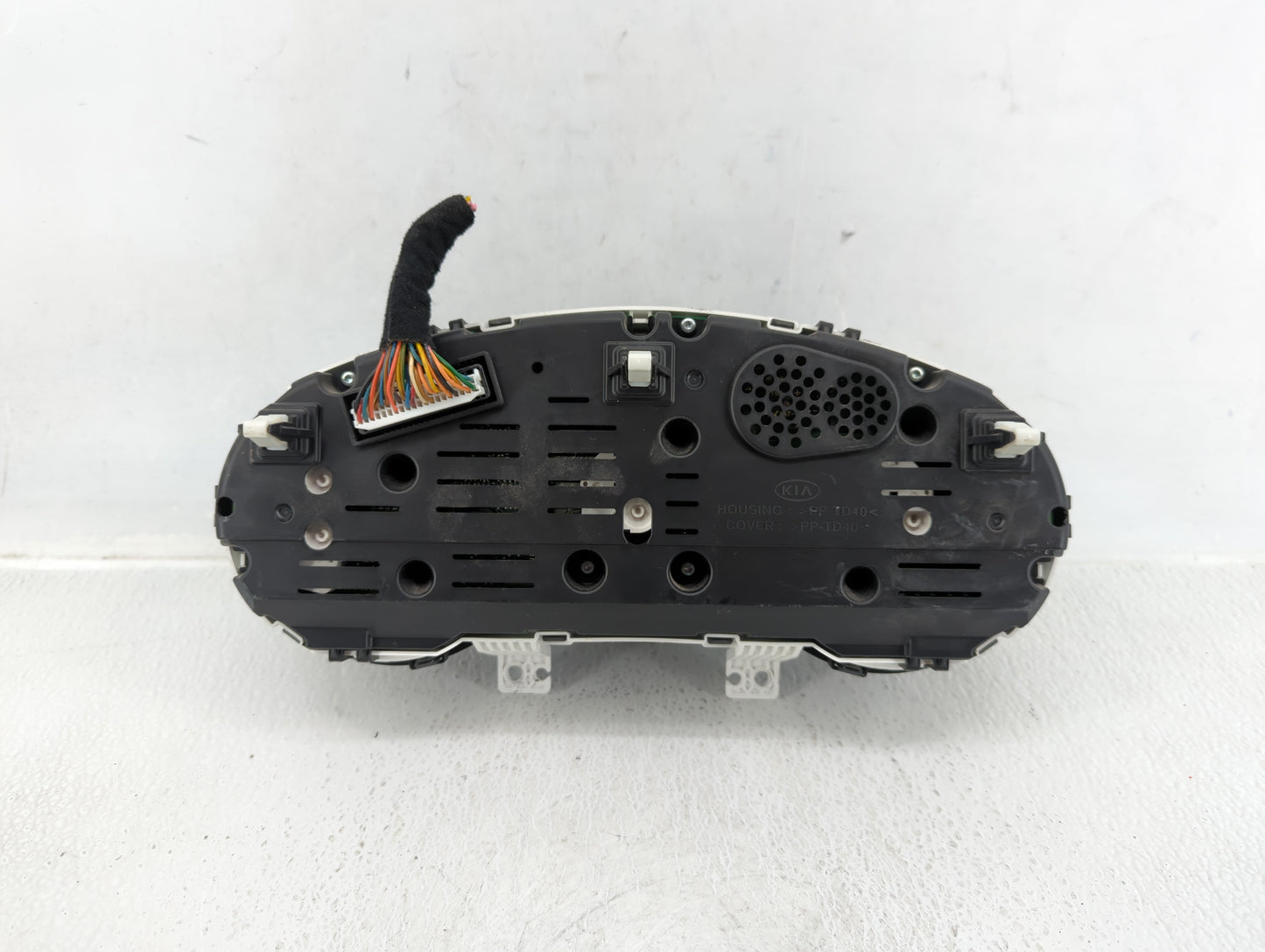 2016 Kia Soul Instrument Cluster Speedometer Gauges P/N:94006-B2600 Fits OEM Used Auto Parts - Oemusedautoparts1.com