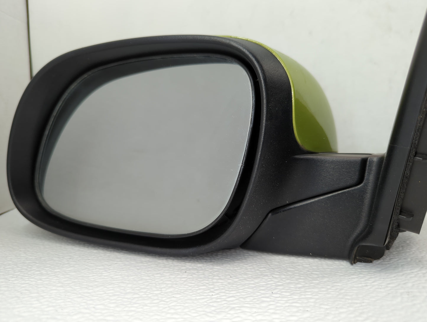 2014-2019 Kia Soul Driver Side View Mirror - Left Door Mirror OEM Used - Oemusedautoparts1.com