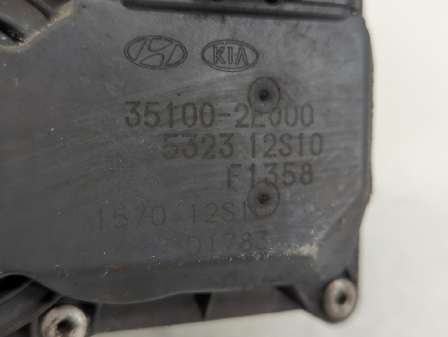 2014-2019 Kia Soul Throttle Body P/N:35100-2E000 Fits Fits 2011 2012 2013 2014 2015 2016 2017 2018 2019 2020 2021 OEM Used A