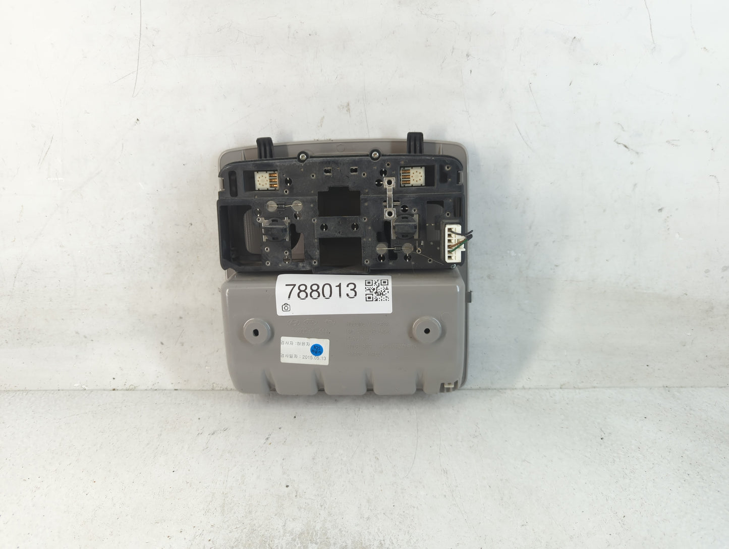 2016 Kia Sportage Overhead Roof Console - Oemusedautoparts1.com
