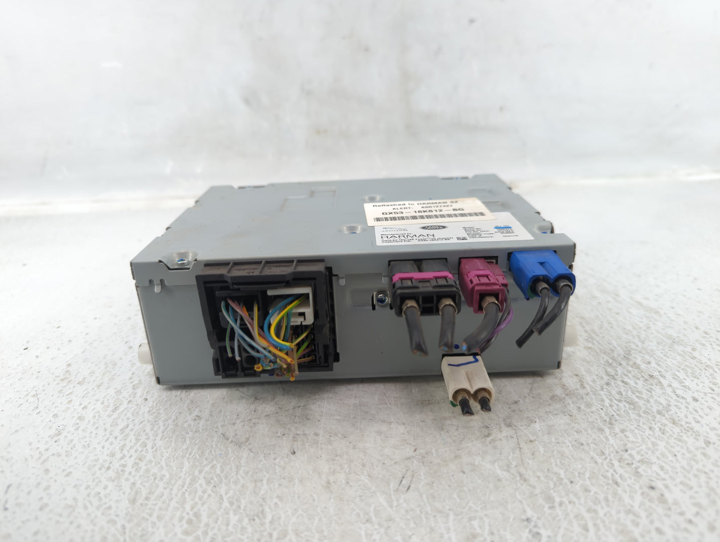 2015-2016 Land Rover Discovery Sport Am Fm Cd Player Radio Receiver - Oemusedautoparts1.com