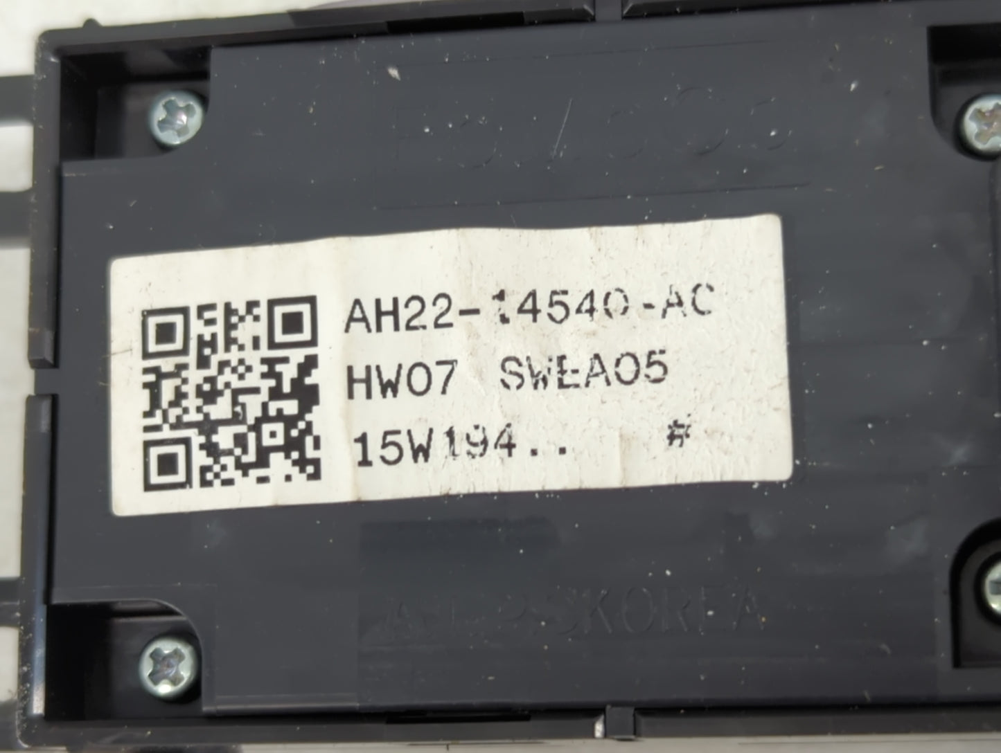 2010-2016 Land Rover Lr4 Master Power Window Switch Replacement Driver Side Left P/N:AH22-14540-AC Fits OEM Used Auto Parts