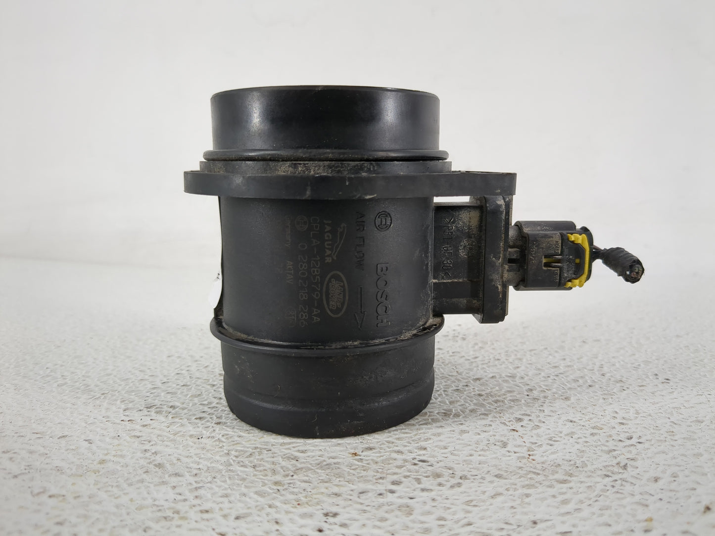2016 Land Rover Lr4 Mass Air Flow Meter Maf Sensor 1153572 - Oemusedautoparts1.com