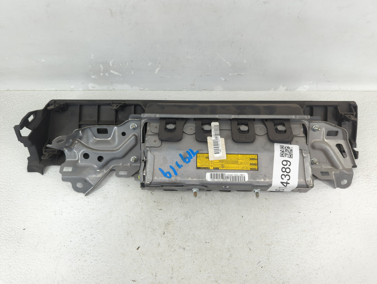 2016-2018 Lexus Es350 Air Bag Passenger Right Knee OEM P/N:402739316M3H Fits Fits 2016 2017 2018 OEM Used Auto Parts - Oemus