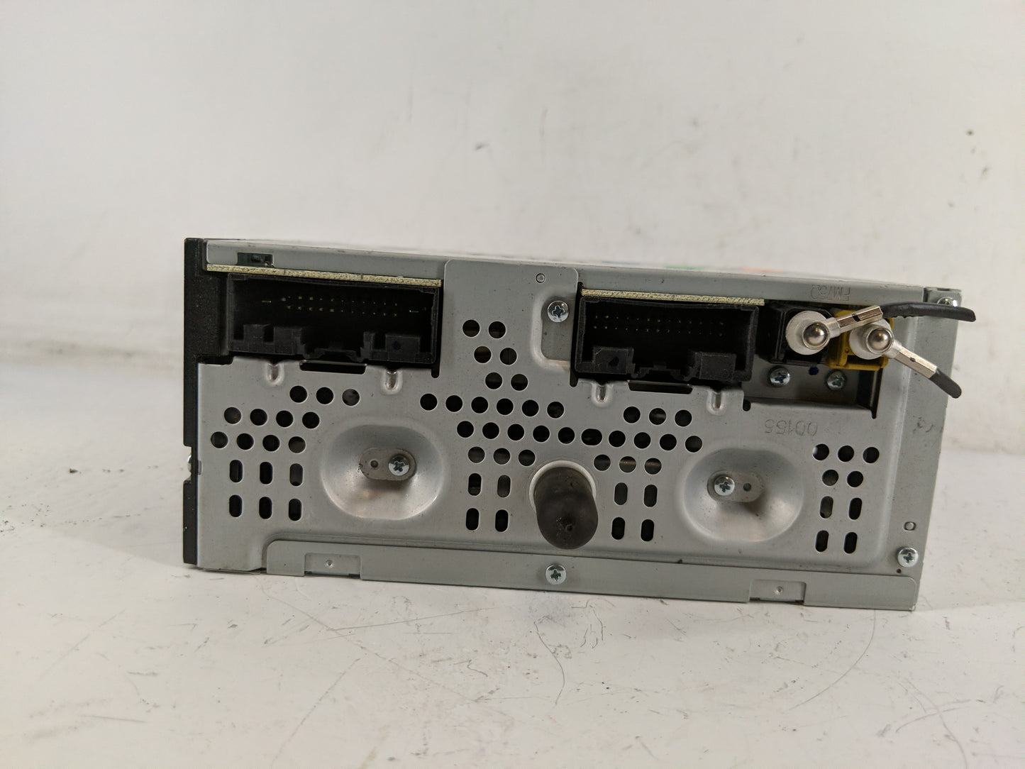 2015-2016 Lincoln Mkc Radio AM FM Cd Player Receiver Replacement P/N:EJ7T-19C107-EB Fits Fits 2015 2016 OEM Used Auto Parts