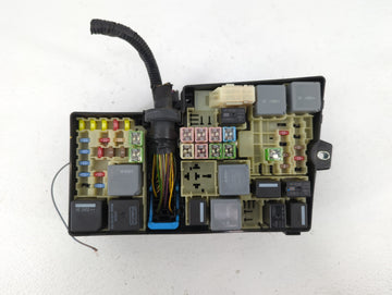 2015-2016 Lincoln Mkc Fusebox Fuse Box Panel Relay Module P/N:AV6T-14A067-AD Fits Fits 2015 2016 OEM Used Auto Parts