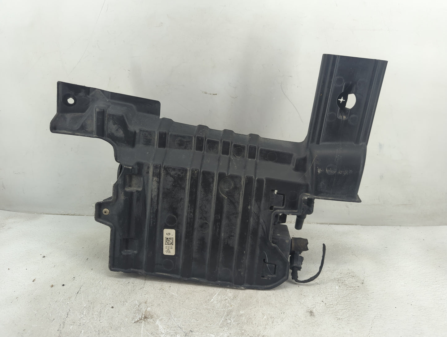 2016 Lincoln Mkt Fuel Vapor Charcoal Canister - Oemusedautoparts1.com