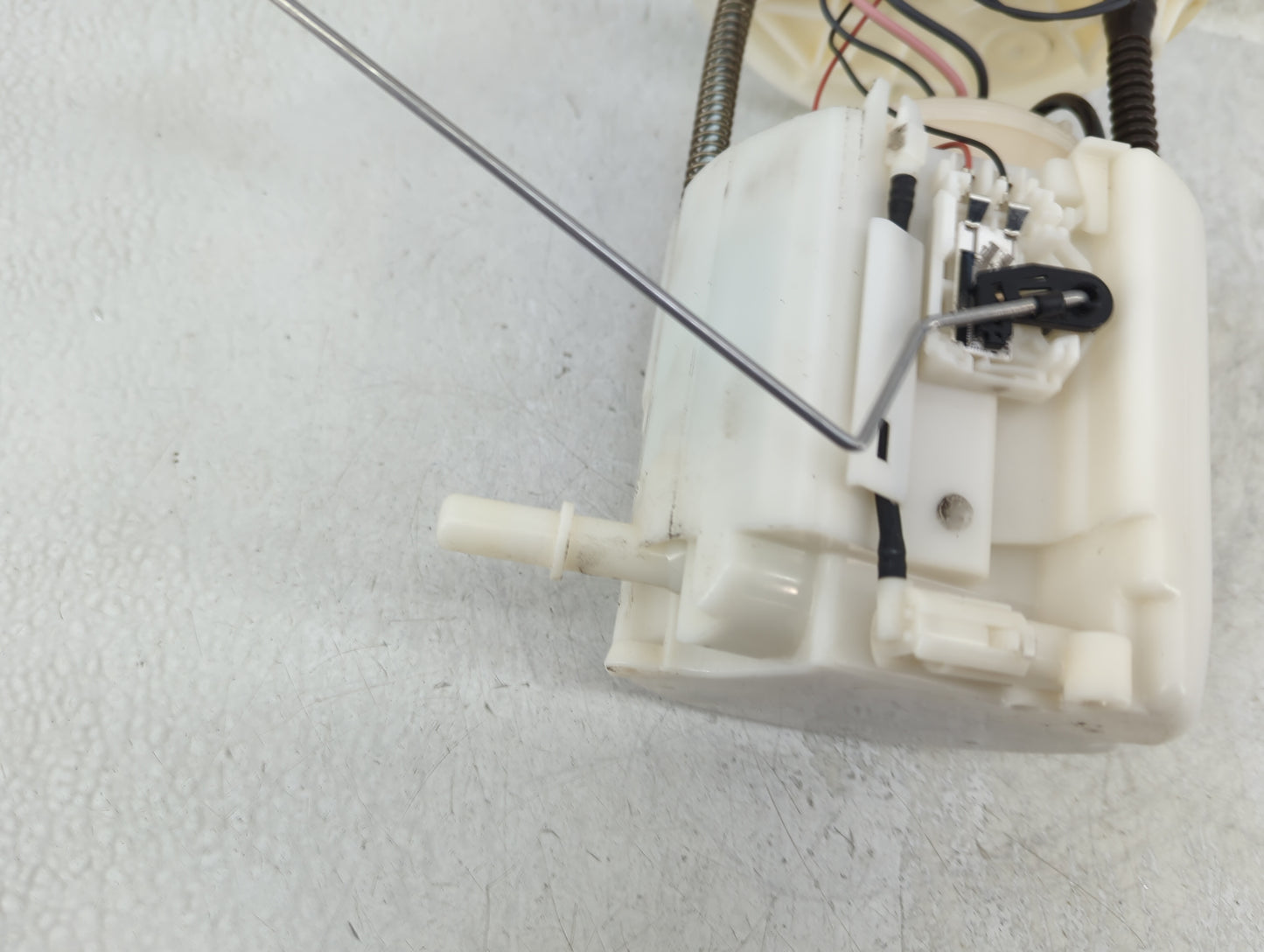 2016-2018 Lincoln Mkx Electrical Gas Fuel Pump Assembly - Oemusedautoparts1.com