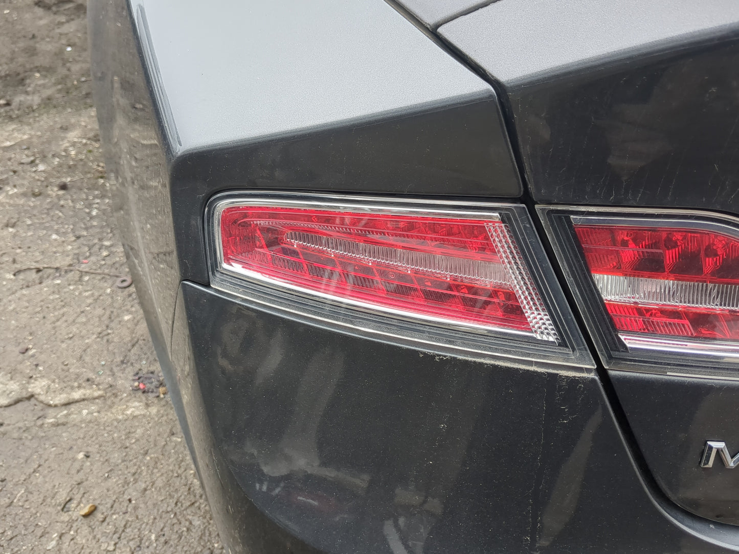 2013-2020 Lincoln Mkz Tail Light Assembly Driver Left OEM Fits Fits 2013 2014 2015 2016 2017 2018 2019 2020 OEM Used Auto Pa