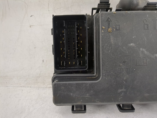 2015-2016 Lincoln Mkz Fusebox Fuse Box Panel Relay Module P/N:FG9T14A067BB Fits Fits 2015 2016 OEM Used Auto Parts