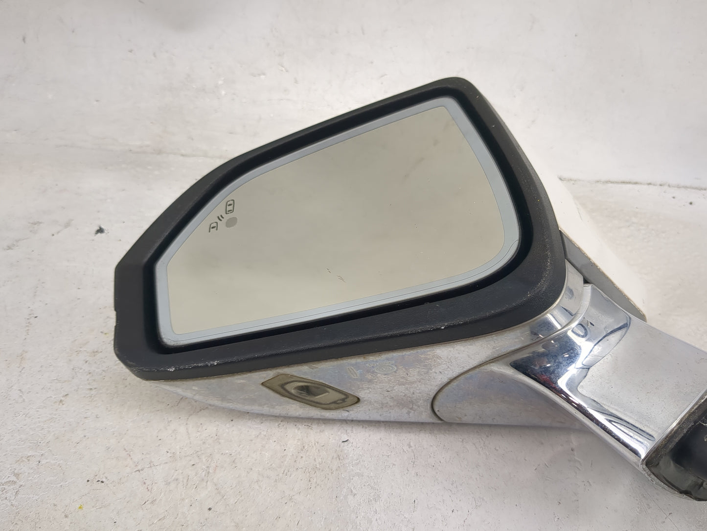 2016 Lincoln Mkz Driver Side View Mirror - Left Door Mirror OEM Used - Oemusedautoparts1.com