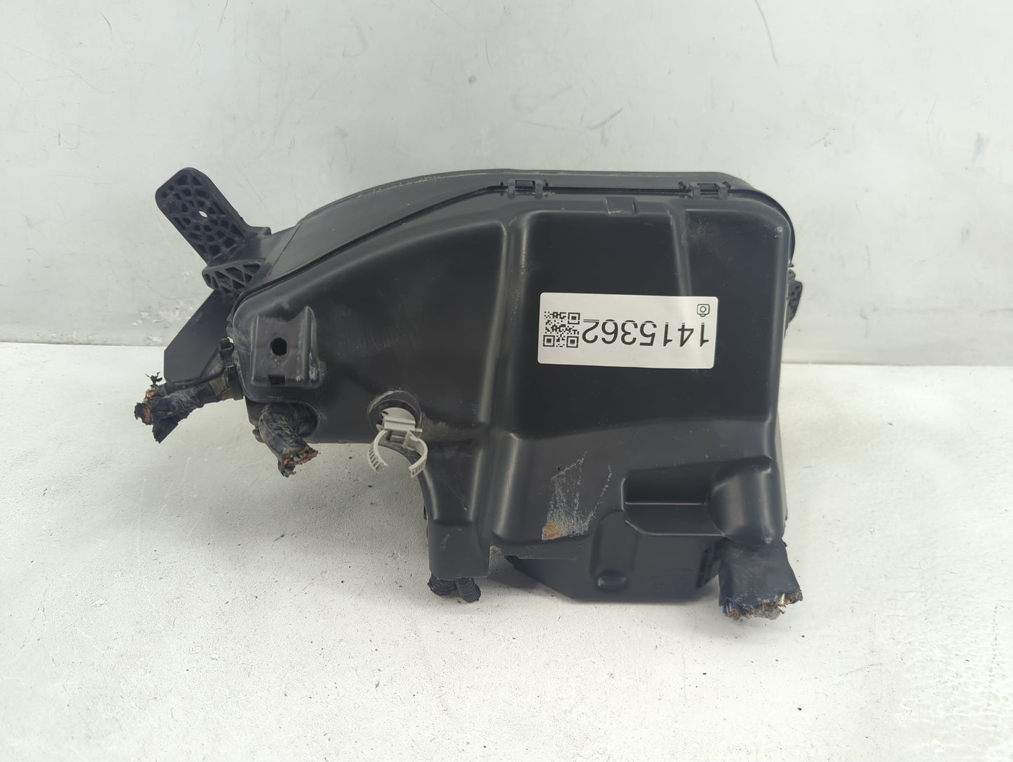 2014-2016 Mazda 3 Fusebox Fuse Box Panel Relay Module P/N:KD45-675X0 Fits Fits 2014 2015 2016 OEM Used Auto Parts - Oemuseda