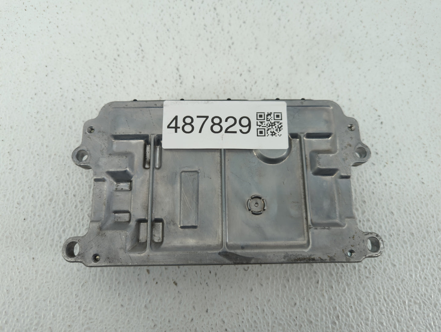 2014-2016 Mazda 3 PCM Engine Control Computer ECU ECM PCU OEM P/N:PEAB 18 881A PEDB 18 881A, PEAB18881A Fits Fits 2014 2015