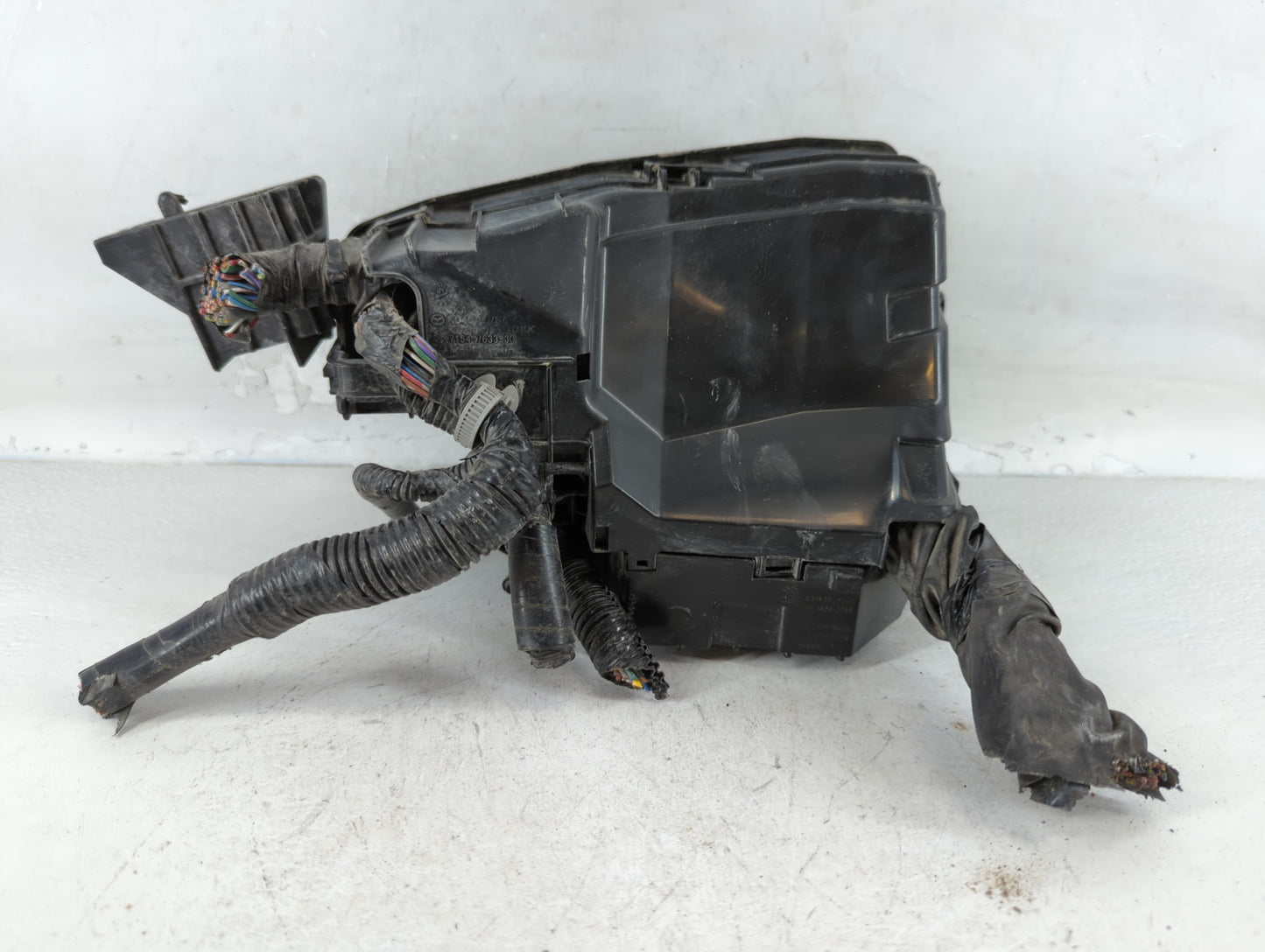 2014-2016 Mazda 6 Fusebox Fuse Box Panel Relay Module P/N:KD45 66760 K7005 Fits Fits 2014 2015 2016 OEM Used Auto Parts - Oe