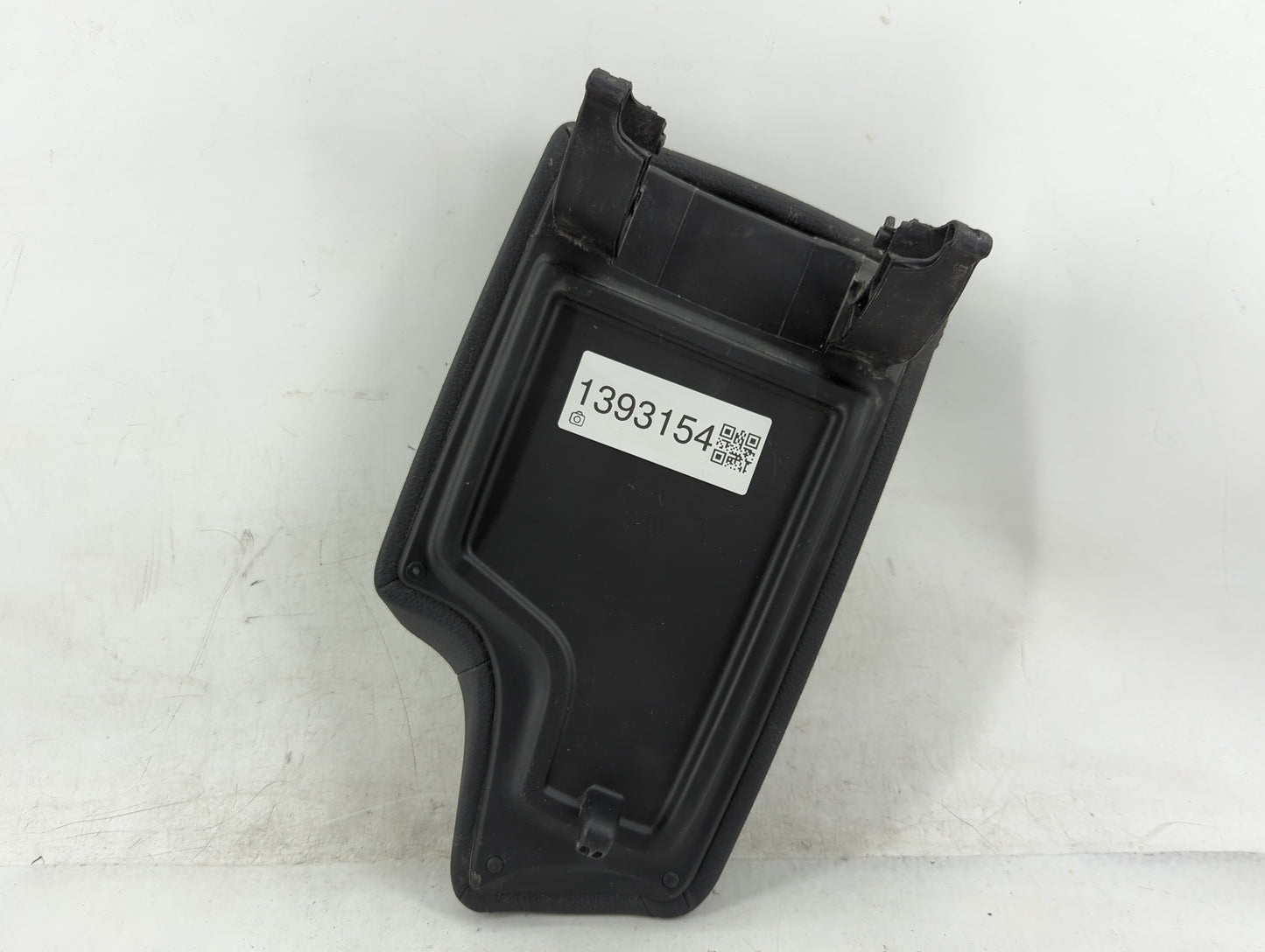 2016 Mercedes-Benz 320 Center Console Armrest Cover Lid Fits OEM Used Auto Parts - Oemusedautoparts1.com
