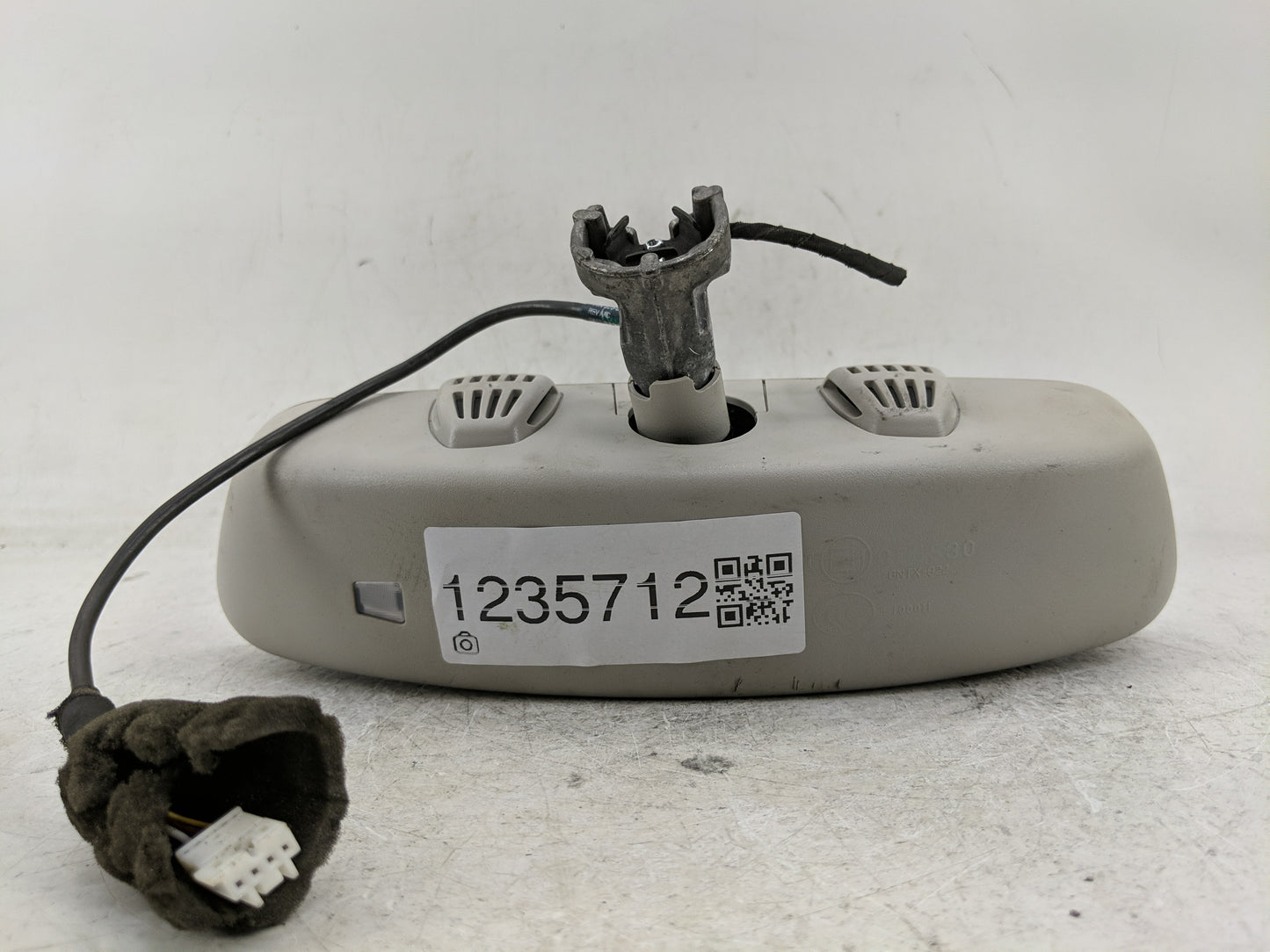 2015-2018 Mercedes-Benz C300 Interior Rear View Mirror Replacement OEM Fits Fits 2015 2016 2017 2018 OEM Used Auto Parts - O