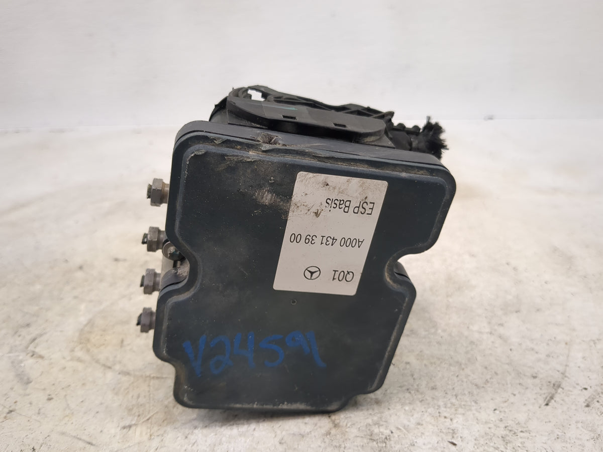 2015-2020 Mercedes-Benz Gla250 Anti-Lock Brake ABS Pump Module Actuator OEM P/N:A0004313900 0265255979 Fits OEM Used Auto Pa