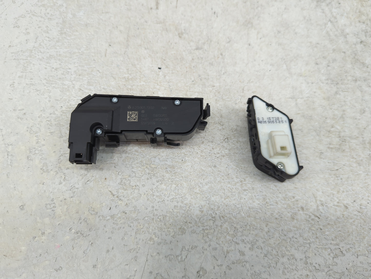 2016 Mercedes Metris Master Power Window Switch Replacement Driver Side Left P/N:A2139057302 A2059055251 Fits OEM Used Auto