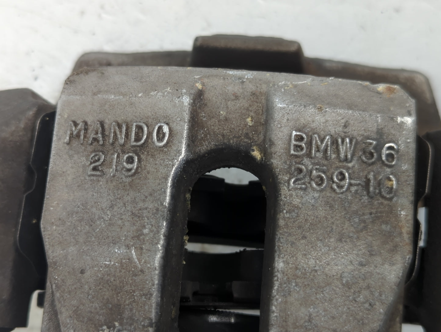2016 Mini Cooper Front Passenger Right Brake Caliper 668997 - Oemusedautoparts1.com