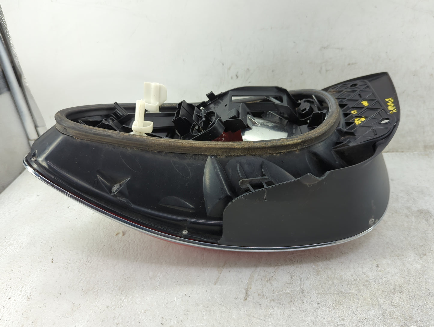2013-2016 Mini Cooper Paceman Tail Light Assembly Passenger Right OEM P/N:9808869-07 Fits Fits 2013 2014 2015 2016 OEM Used