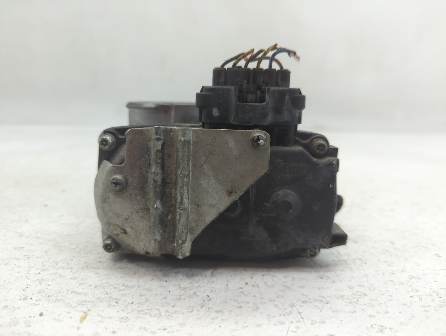 2013-2017 Mitsubishi Lancer Throttle Body Fits Fits 2013 2014 2015 2016 2017 OEM Used Auto Parts - Oemusedautoparts1.com