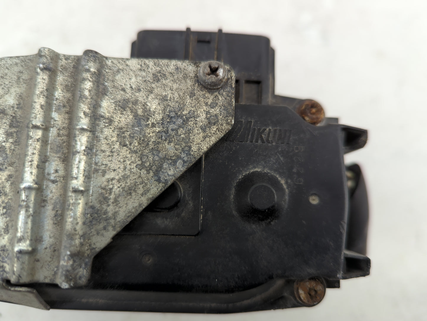 2013-2017 Mitsubishi Outlander Throttle Body Fits Fits 2013 2014 2015 2016 2017 OEM Used Auto Parts - Oemusedautoparts1.com