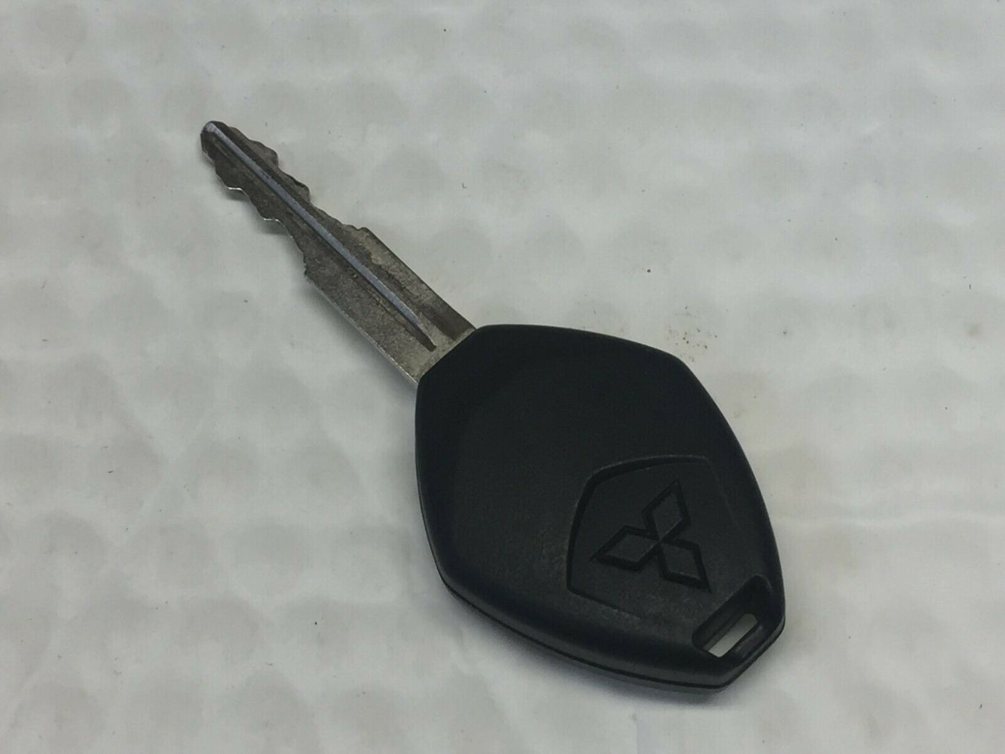 Mitsubishi Outlander Keyless Entry Remote Fob OUCG8D-625M-A 3 buttons - Oemusedautoparts1.com