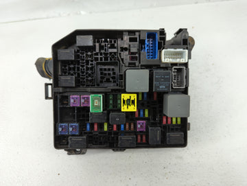 2016 Mitsubishi Outlander Fusebox Fuse Box Panel Relay Module P/N:7594>PP<NA Fits OEM Used Auto Parts