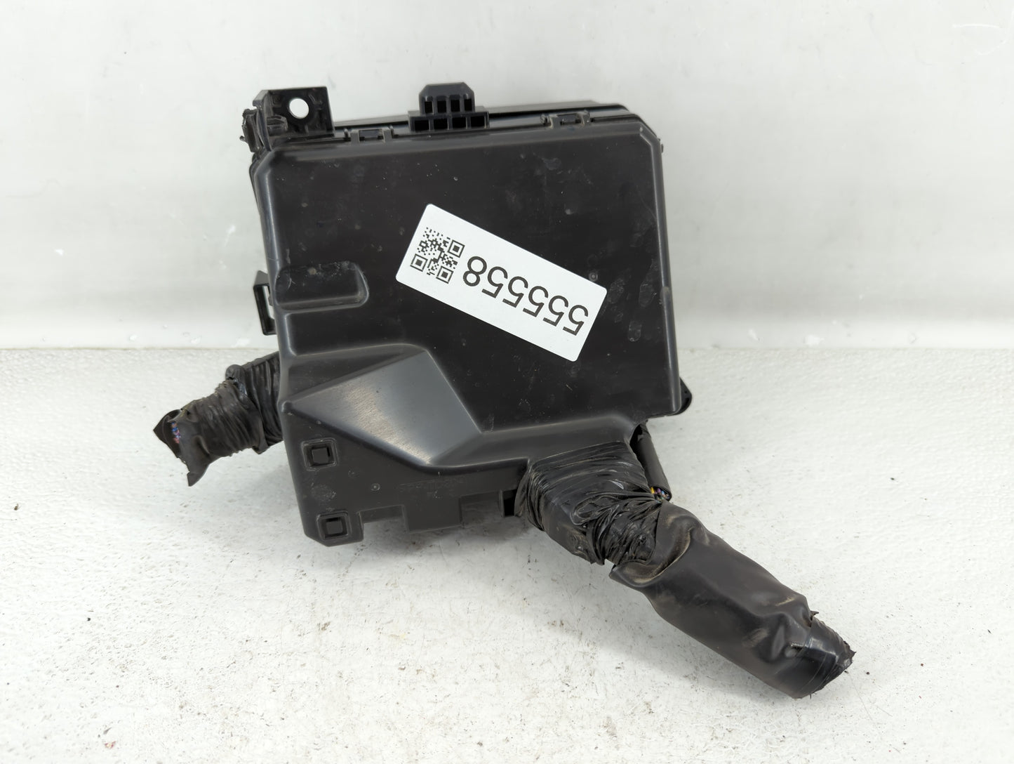 2016 Mitsubishi Outlander Sport Fusebox Fuse Box Panel Relay Module Fits OEM Used Auto Parts - Oemusedautoparts1.com