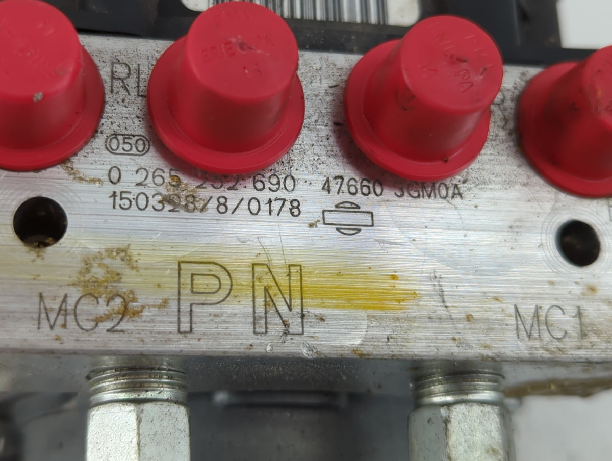 2015-2020 Nissan 370z Anti-Lock Brake ABS Pump Module Actuator OEM P/N:0 265 252 690 47660 3GM0A Fits OEM Used Auto Parts -