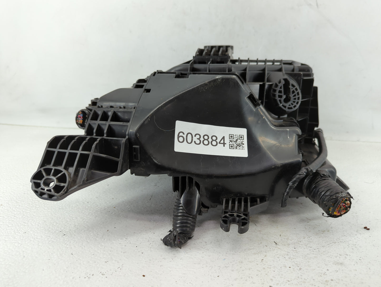 2016 Nissan Murano Fusebox Fuse Box Panel Relay Module P/N:7254-5763-30 Fits OEM Used Auto Parts - Oemusedautoparts1.com