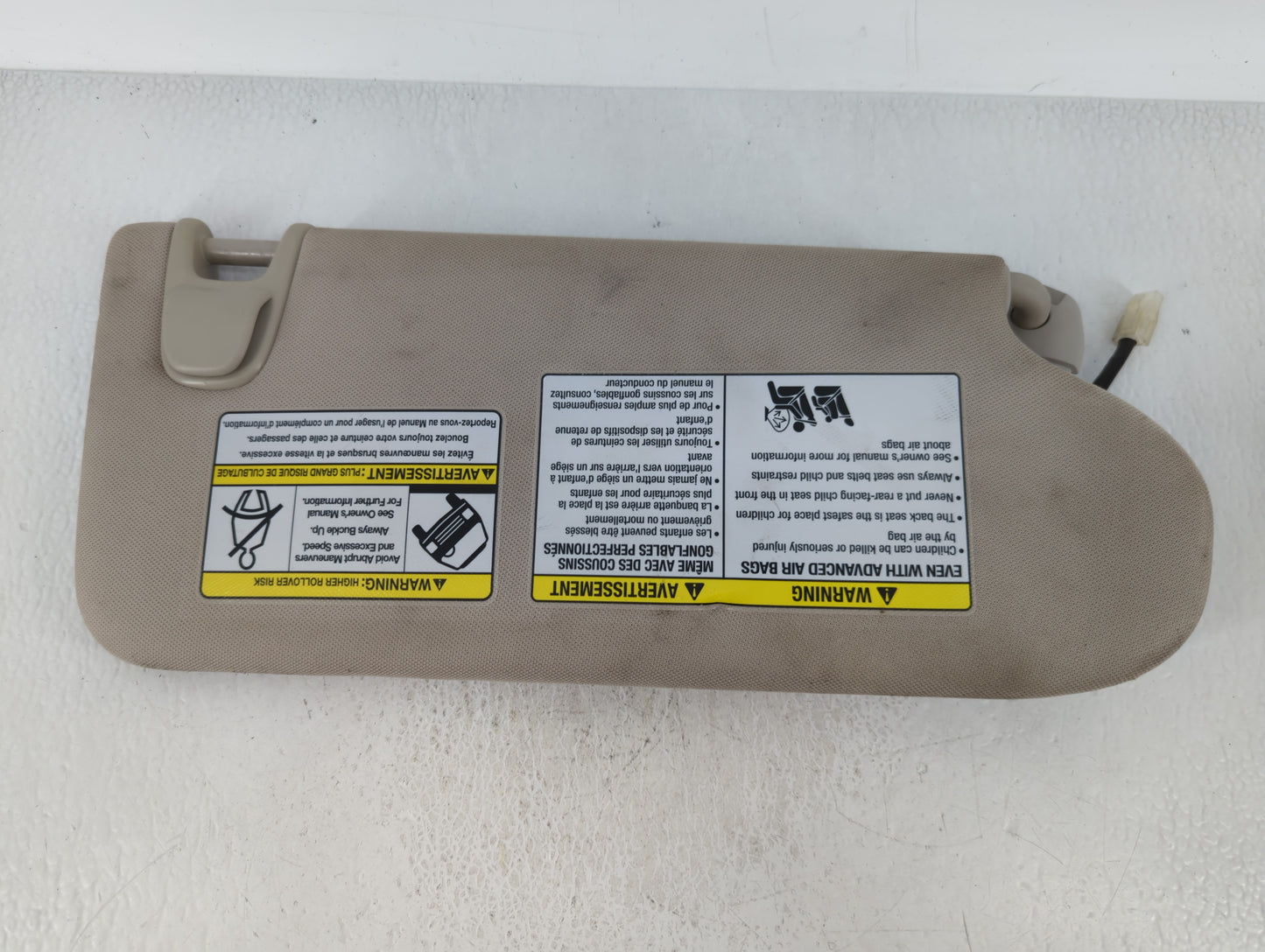 2015-2018 Nissan Murano Sun Visor Shade Replacement Passenger Right Mirror Fits Fits 2015 2016 2017 2018 OEM Used Auto Parts