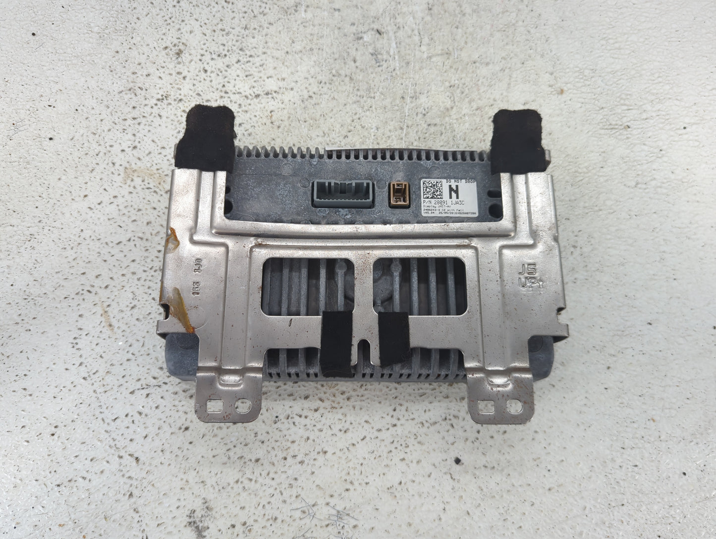 2013-2016 Nissan Pathfinder Information Display Screen - Oemusedautoparts1.com