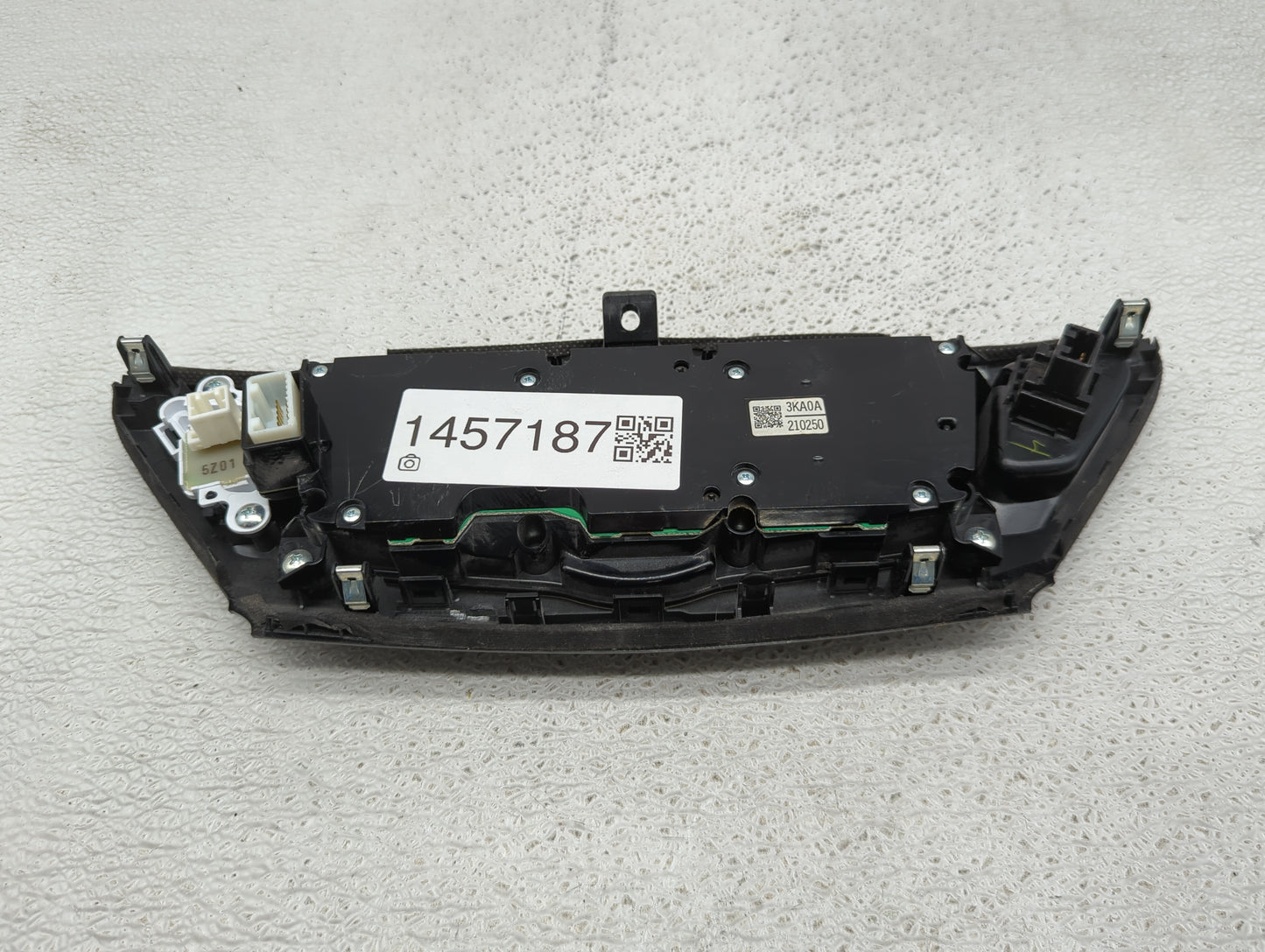 2015-2016 Nissan Pathfinder Radio Control Panel - Oemusedautoparts1.com