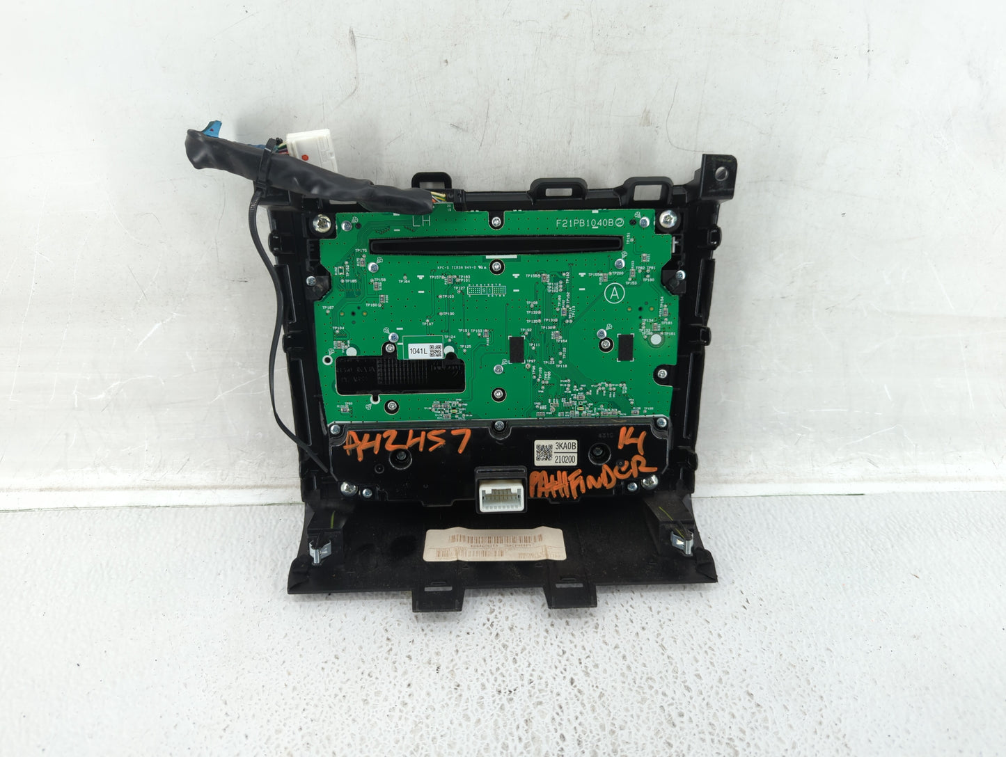 Nissan Pathfinder Radio Control Panel - Oemusedautoparts1.com