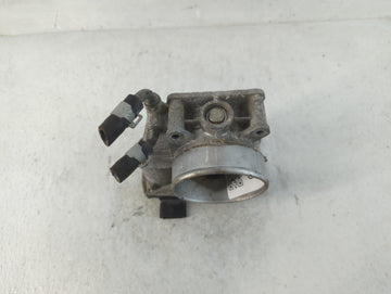 2015-2016 Nissan Pathfinder Throttle Body P/N:RME70-50 Fits Fits 2015 2016 2017 2018 2019 2020 2021 2022 OEM Used Auto Parts