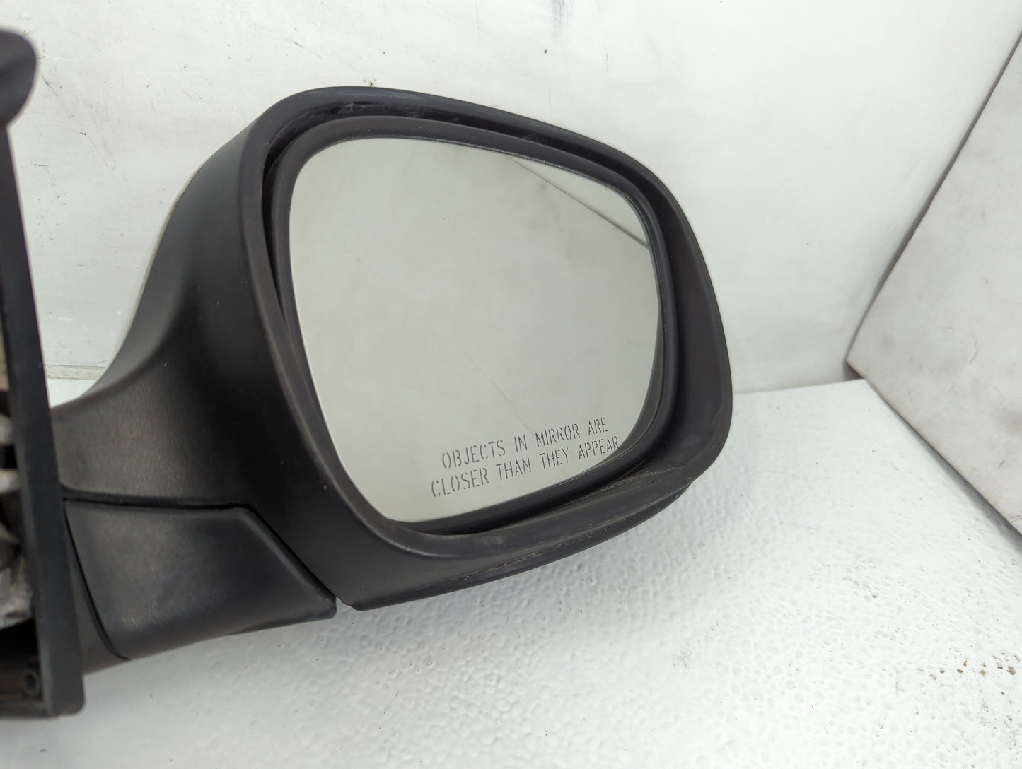 2016-2017 Nissan Rogue Passenger Side View Mirror - Right Door Mirror OEM Used - Oemusedautoparts1.com